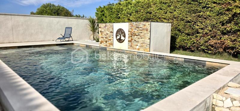 Maison - 192 m² - 9 pièces