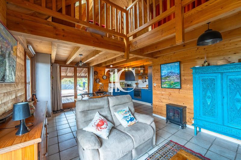 Maison de bois - 70 m² - 4 pièces