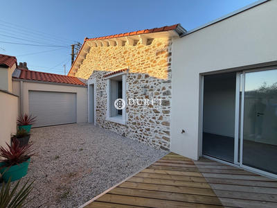 Villa - 95 m² - 4 pièces