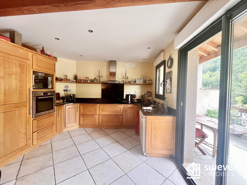 Maison - 165 m² - 6 pièces