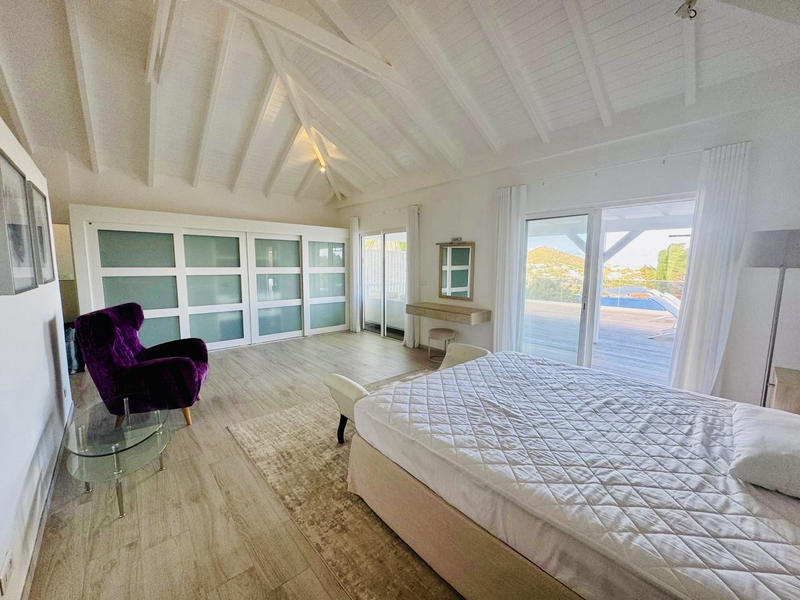 Villa - 250 m² - 5 pièces