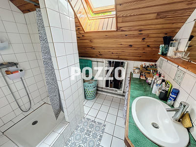 Maison - 330 m² - 16 pièces