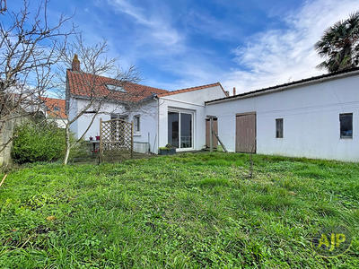 Maison - 83 m² - 4 pièces