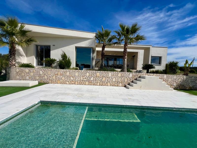 Maison - 150 m² - 5 pièces