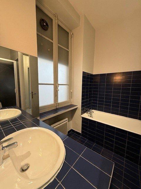 Appartement - 97 m² - 3 pièces