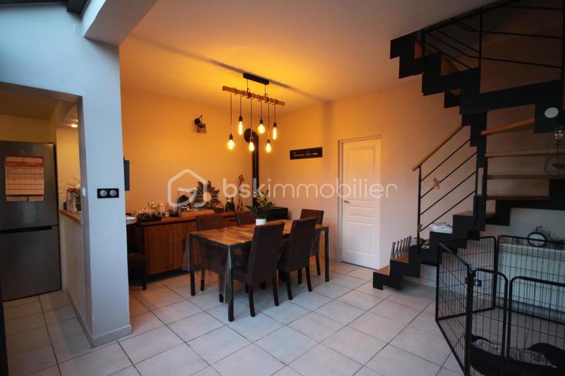 Maison - 95 m² - 4 pièces