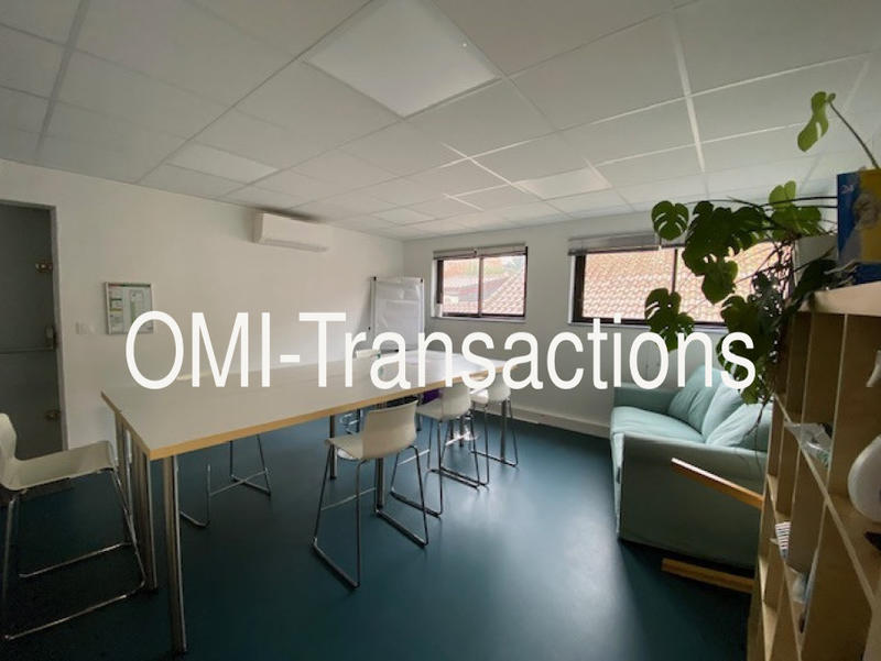 Local commercial - 207 m² - 8 pièces