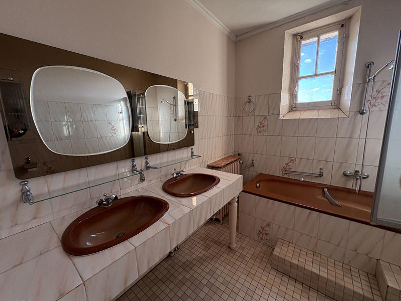 Maison - 143 m² - 6 pièces