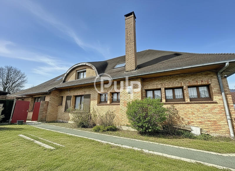 Pavillon - 220 m² - 8 pièces