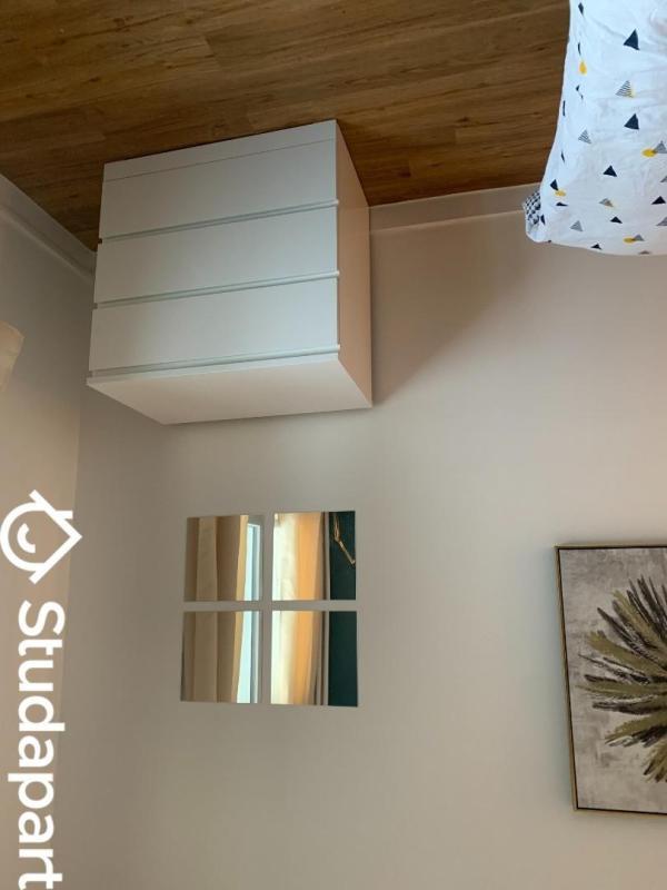 Chambre - 11 m² - 1 pièce