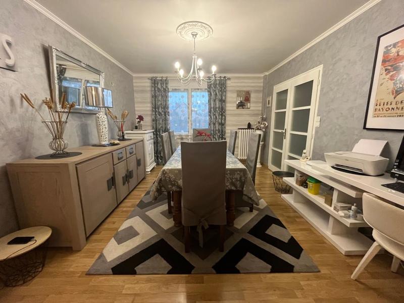 Maison - 108 m² - 5 pièces