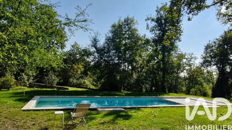 Maison - 250 m² - 9 pièces