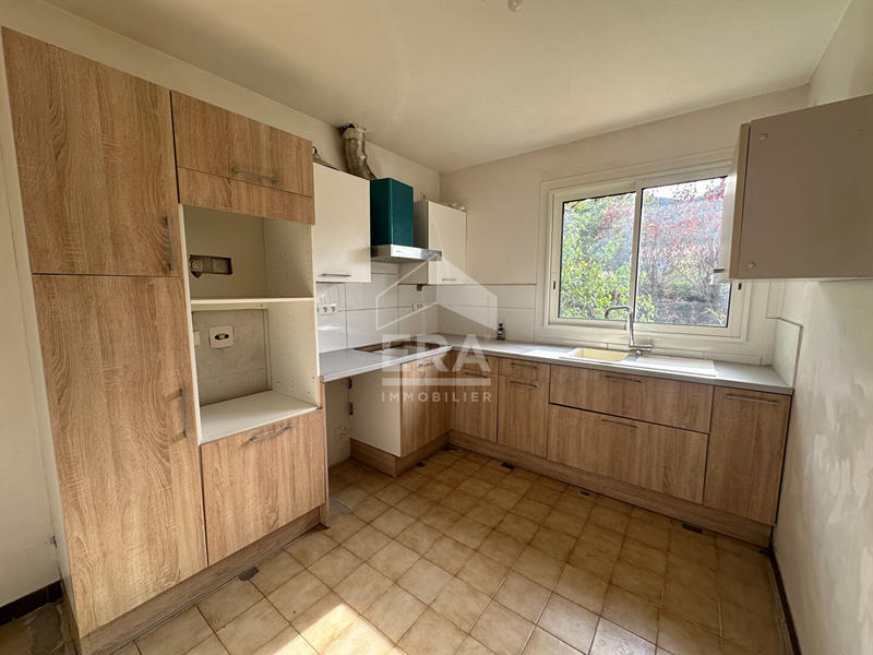 Maison - 76 m² - 4 pièces