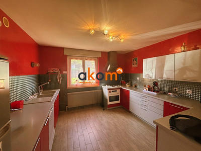 Maison - 140 m² - 5 pièces