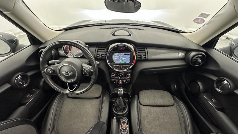 Mini 3 portes Hatch F56 Cooper 136 ch Bva6 Edition Blackfriars