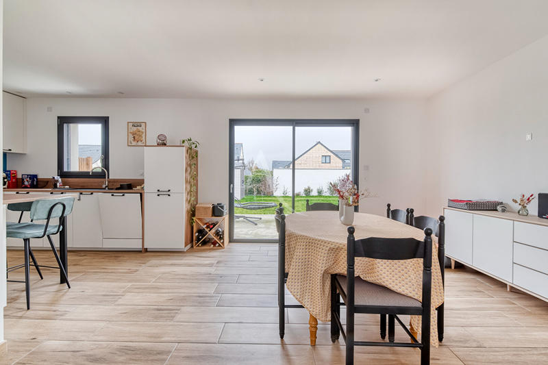 Maison - 85 m² - 4 pièces