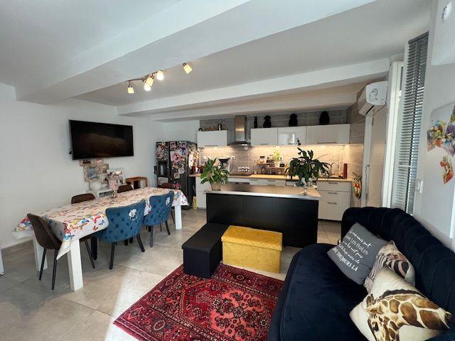 Maison de village - 84 m² - 4 pièces