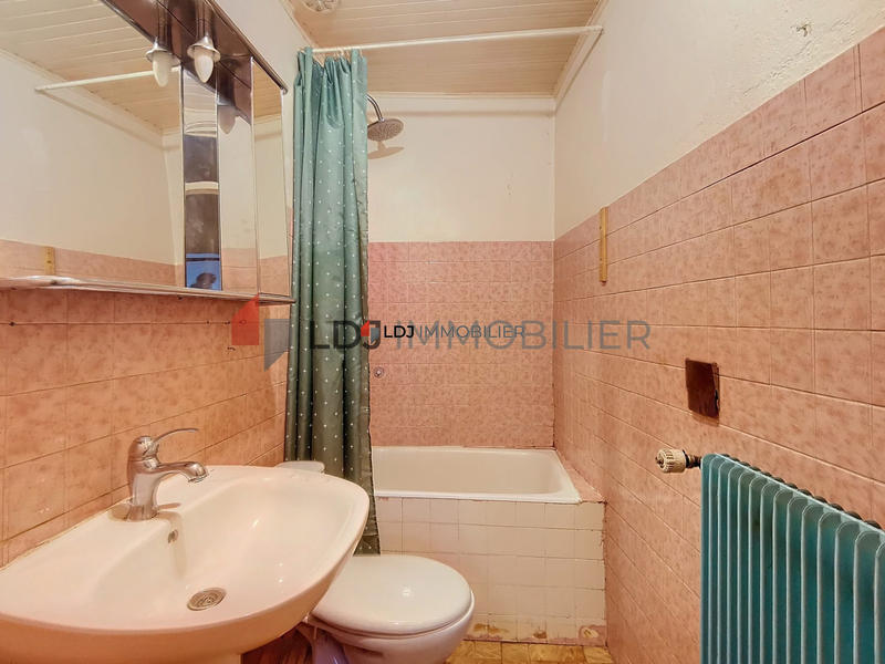 Maison - 98 m² - 3 pièces