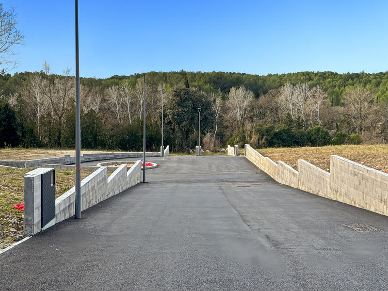 Terrain constructible - 744 m²