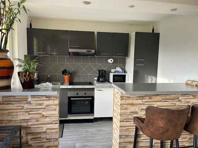 Maison - 90 m² - 6 pièces