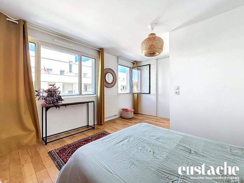 Duplex - 92 m² - 4 pièces