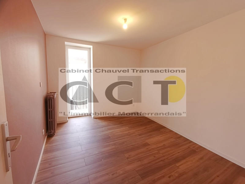 Appartement - 99 m² - 4 pièces
