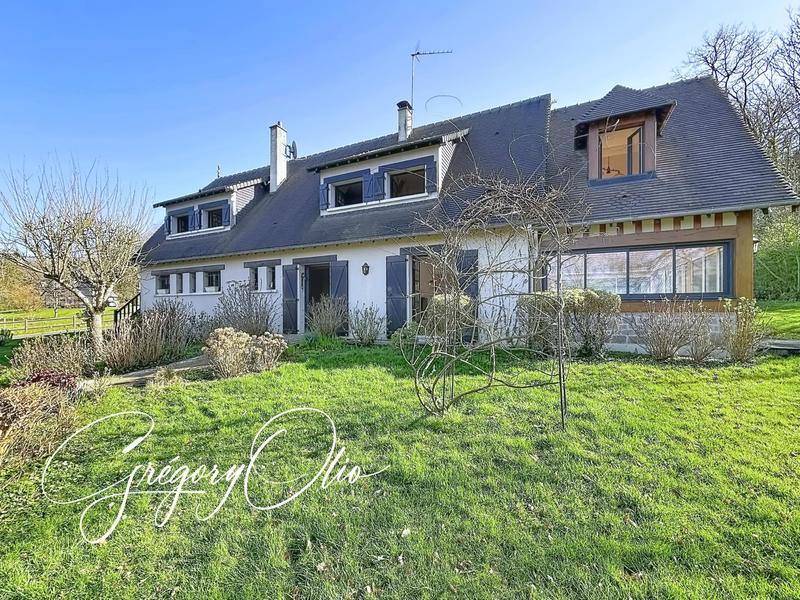 Maison - 212 m² - 7 pièces