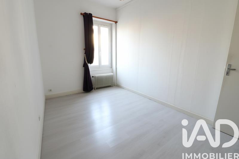 Maison - 238 m² - 6 pièces