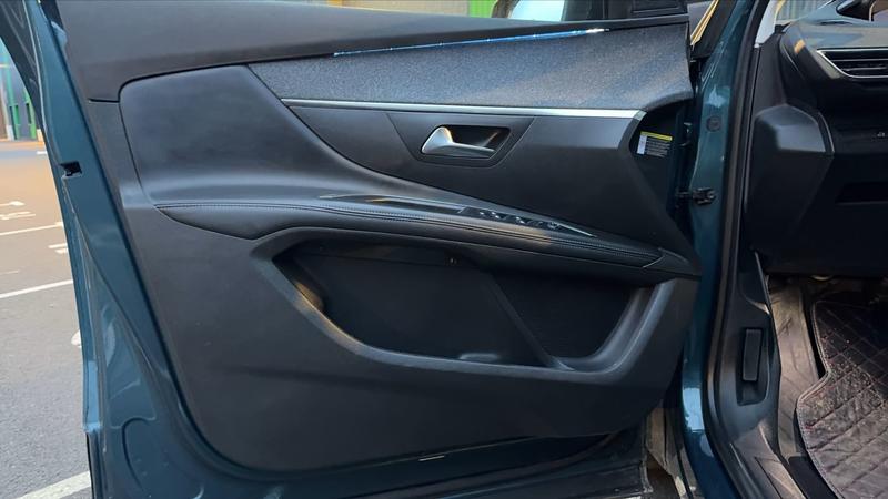 Peugeot 5008 2.0 BlueHDi 180 Eat8 Allure Business