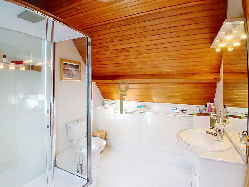 Maison - 110 m² - 7 pièces