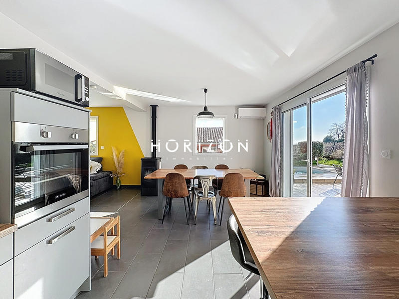 Maison - 103 m² - 5 pièces