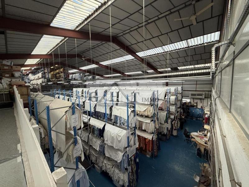 Entrepôt - 4 050 m²