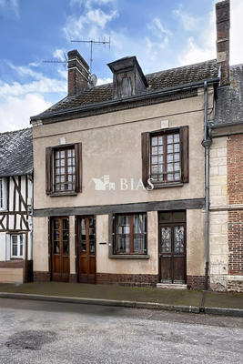 Maison - 80 m² - 4 pièces