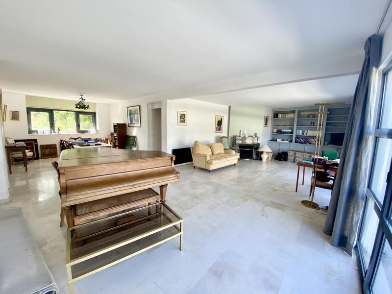 Appartement - 142 m² - 4 pièces