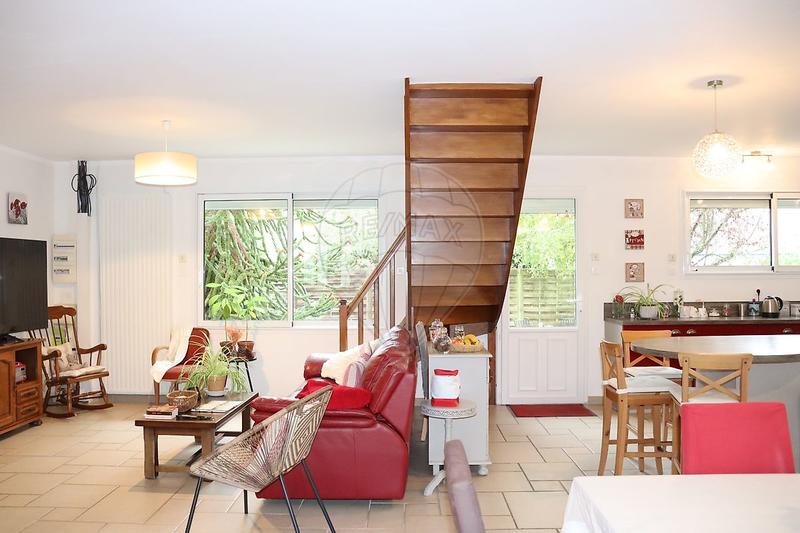 Maison - 144 m² - 6 pièces