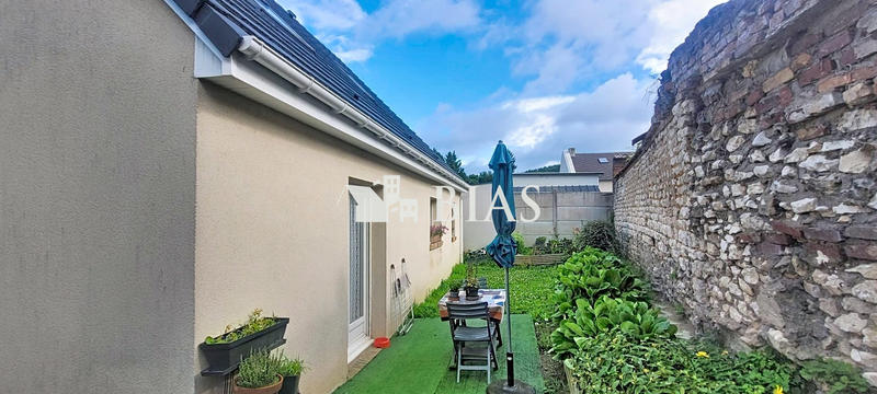 Maison - 92 m² - 4 pièces