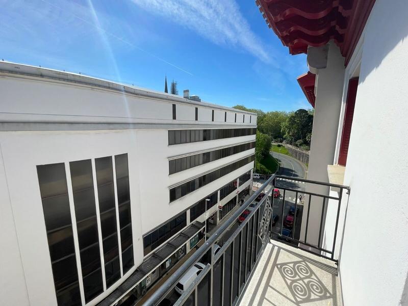 Appartement - 76 m² - 3 pièces