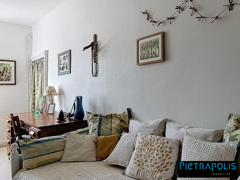 Maison - 268 m² - 10 pièces