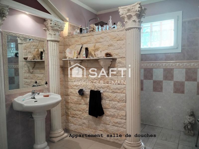 Maison - 200 m² - 5 pièces