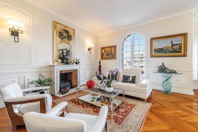 Appartement - 136 m² - 4 pièces