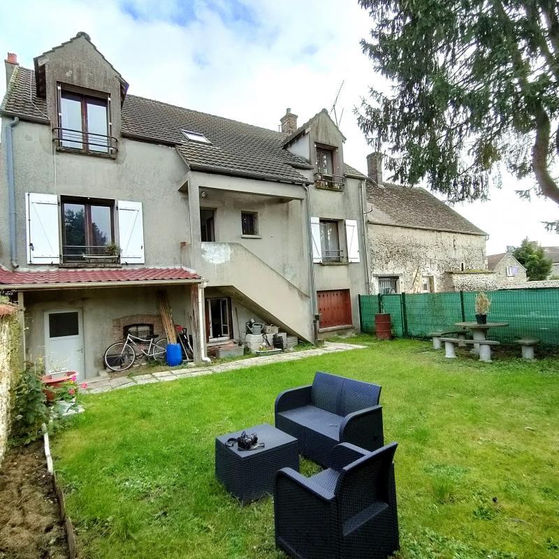 Immeuble - 254 m² - 8 pièces