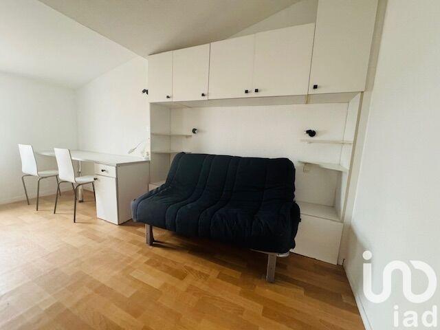 Studio - 30 m² - 1 pièce