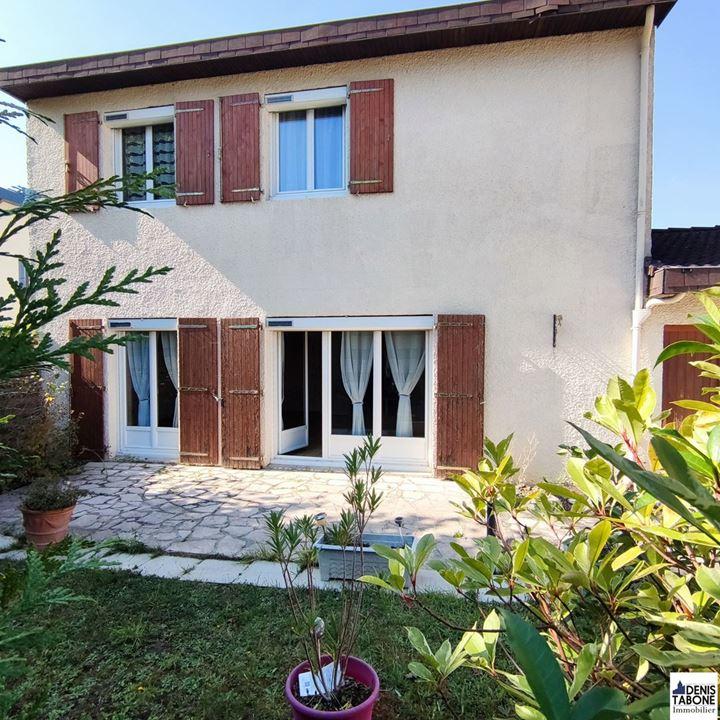 Maison traditionnelle - 114 m² - 5 pièces