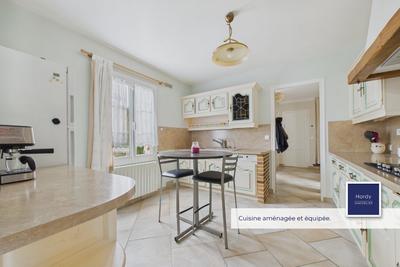 Maison - 146 m² - 7 pièces