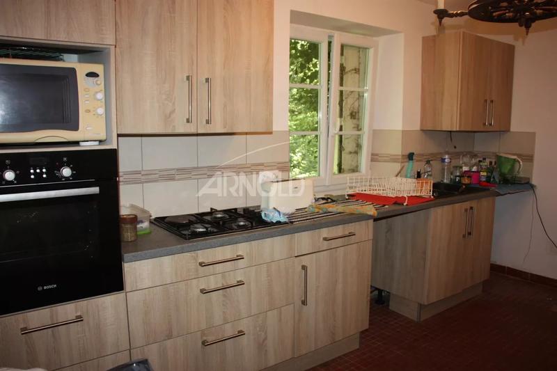 Moulin - 250 m² - 5 pièces