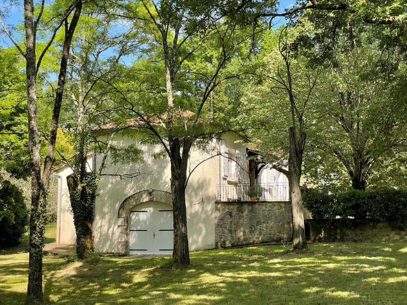 Maison - 94 m² - 6 pièces