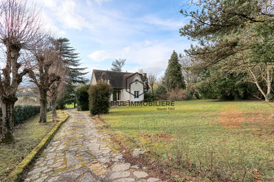 Maison - 149 m² - 6 pièces