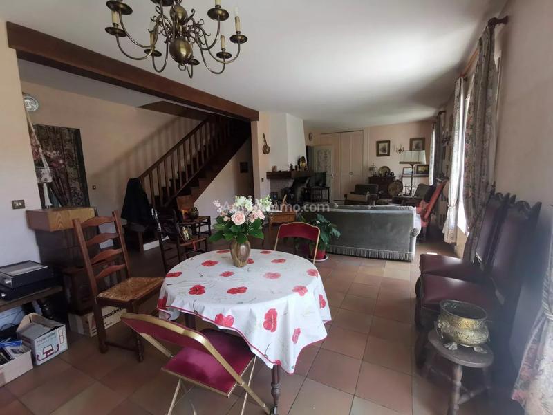 Maison - 177 m² - 9 pièces