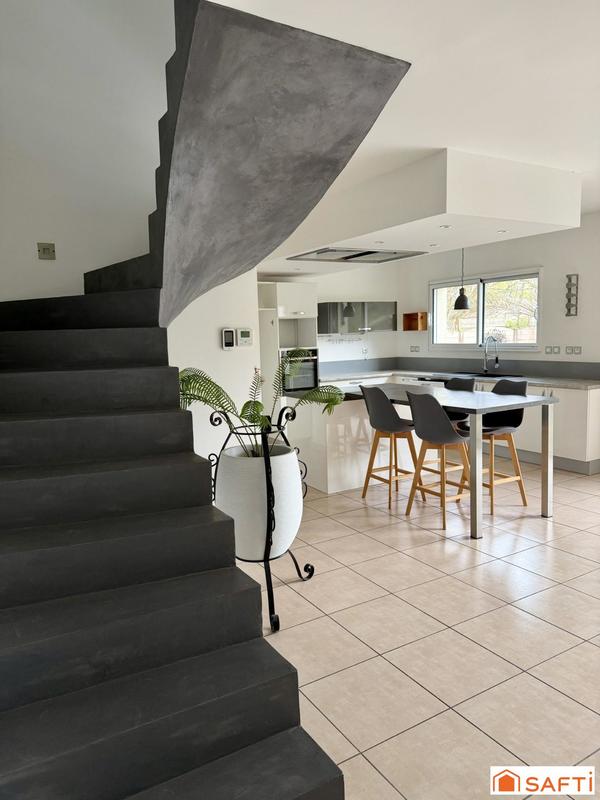 Villa - 176 m² - 7 pièces