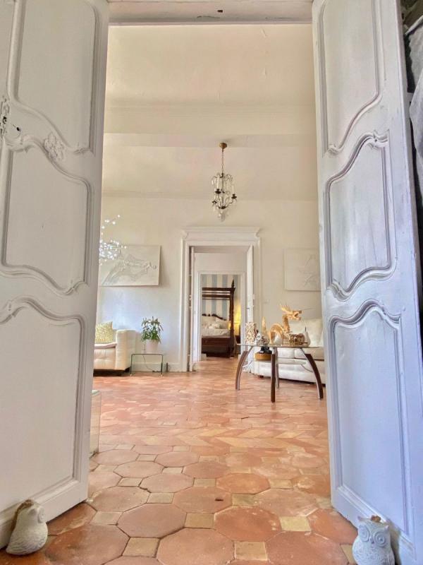 Château - 880 m² - 25 pièces